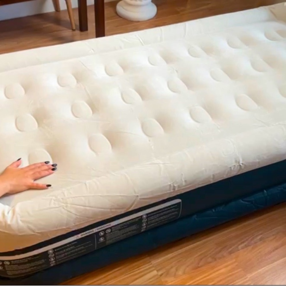 Luxury Twin Air Mattress ComfortCoil Technology High Capacity Pump Home, Camping